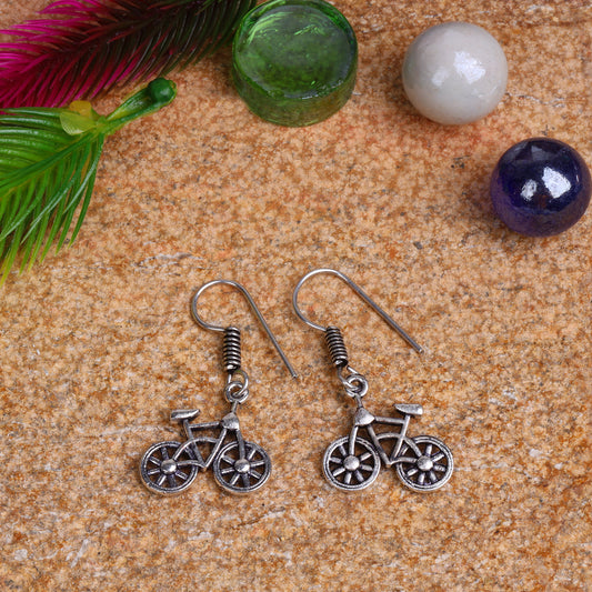 Cycle Charm Dangler earrings (Silver)