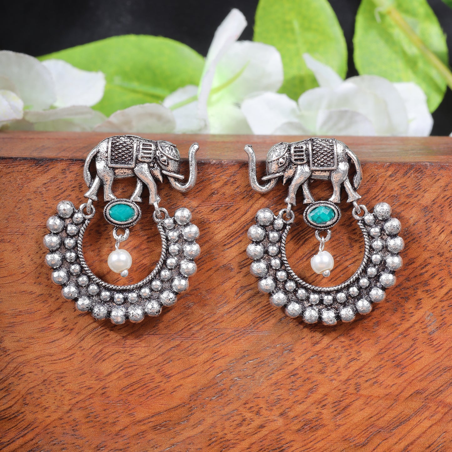 Elephant Arc dangler earrings (Green)