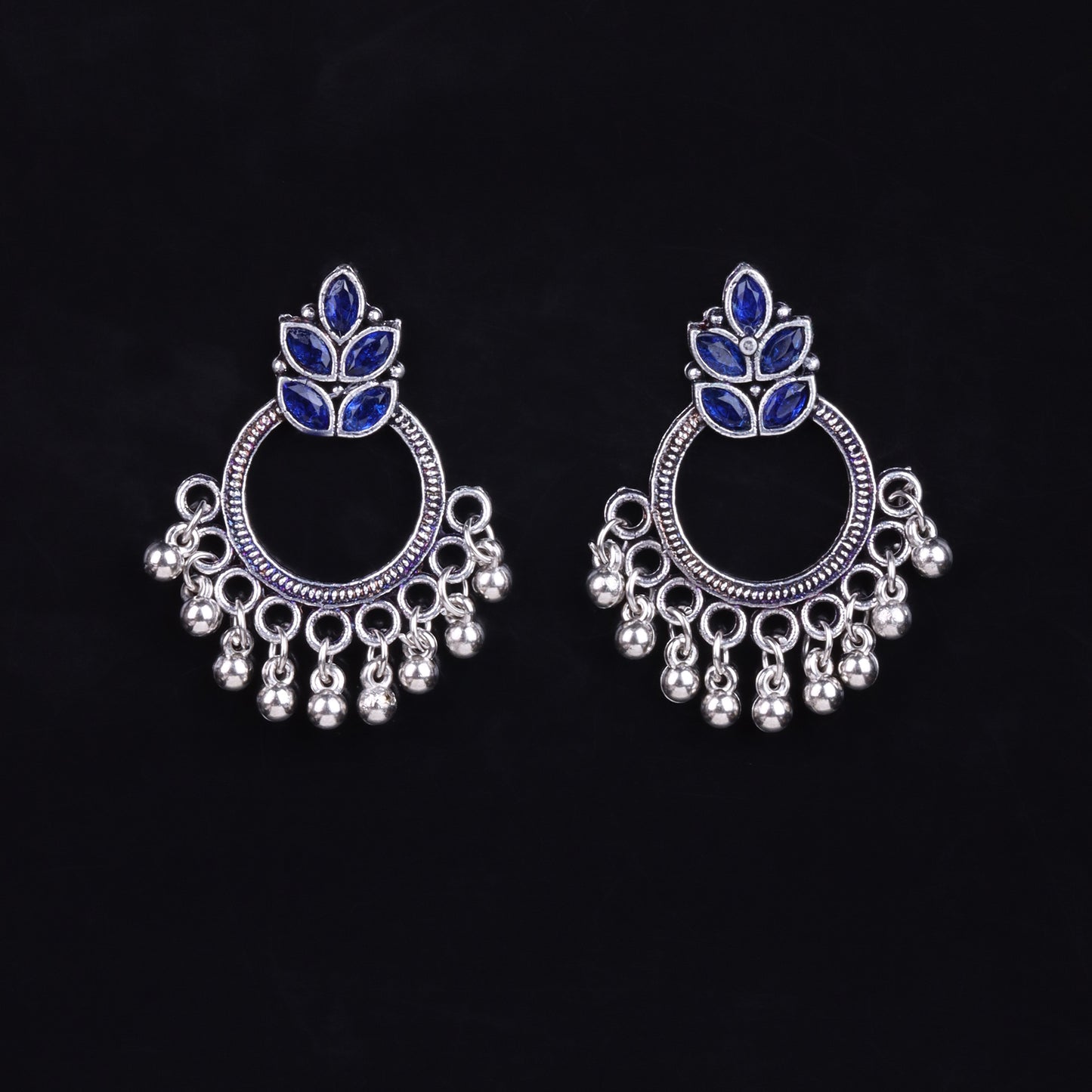 Fine Shine stud earrings (Blue)