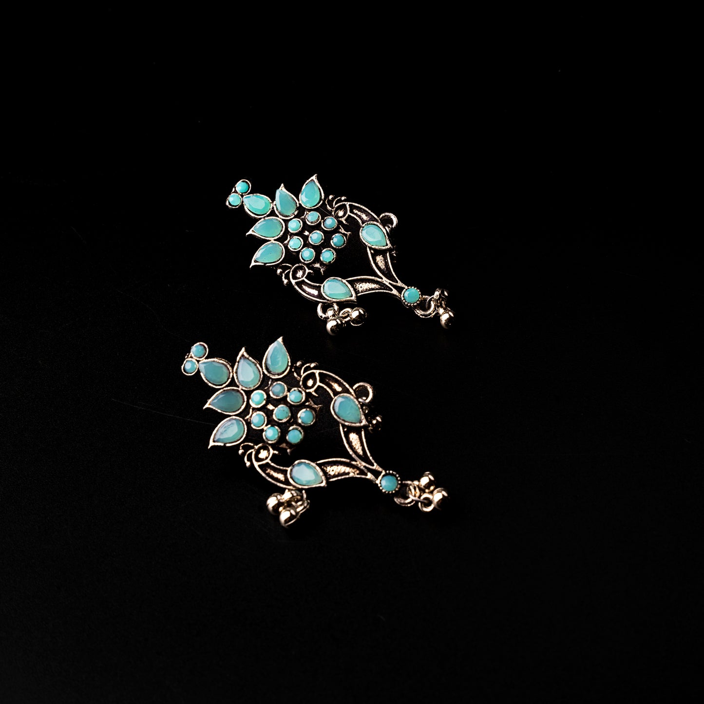 Tint and Twinkle danglers earrings (Mint)