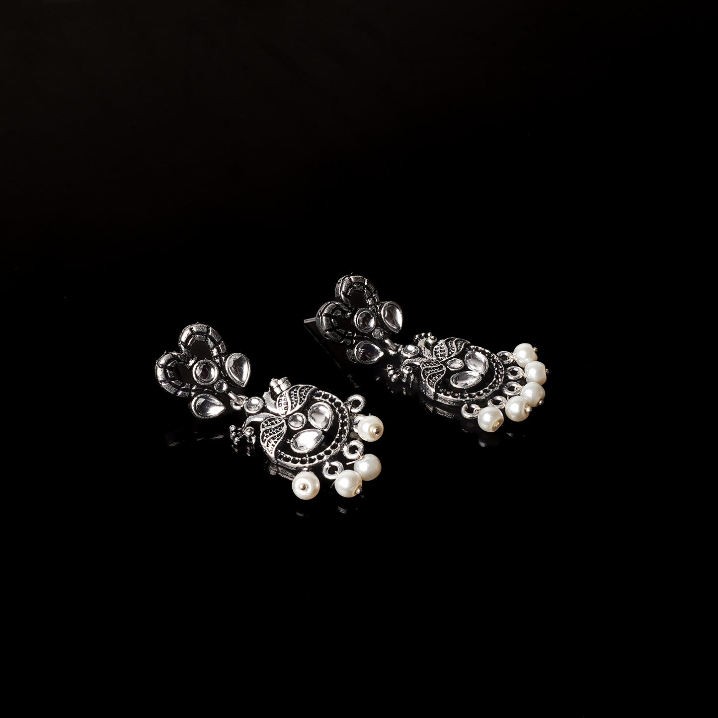 Neelkanth Dangler earrings (White)