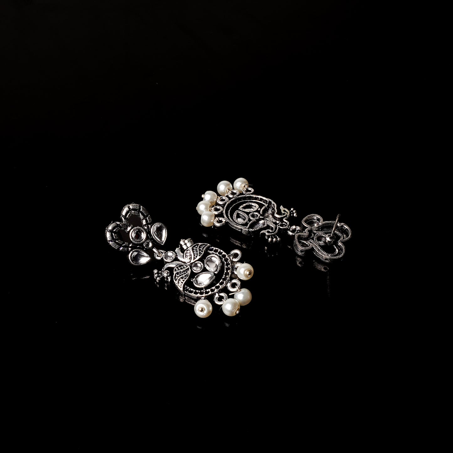 Neelkanth Dangler earrings (White)