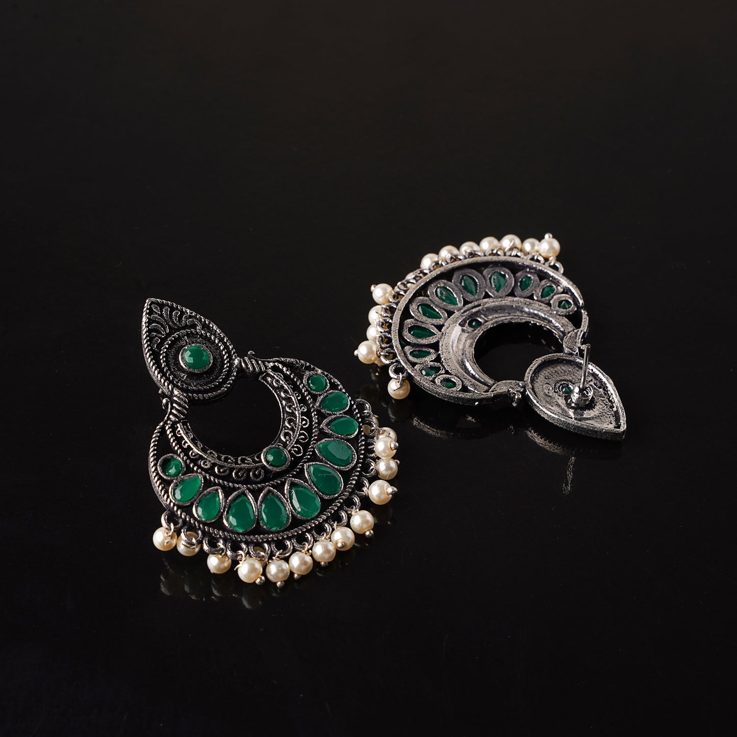 Charming Chaandbali pearl stud earrings (Green)