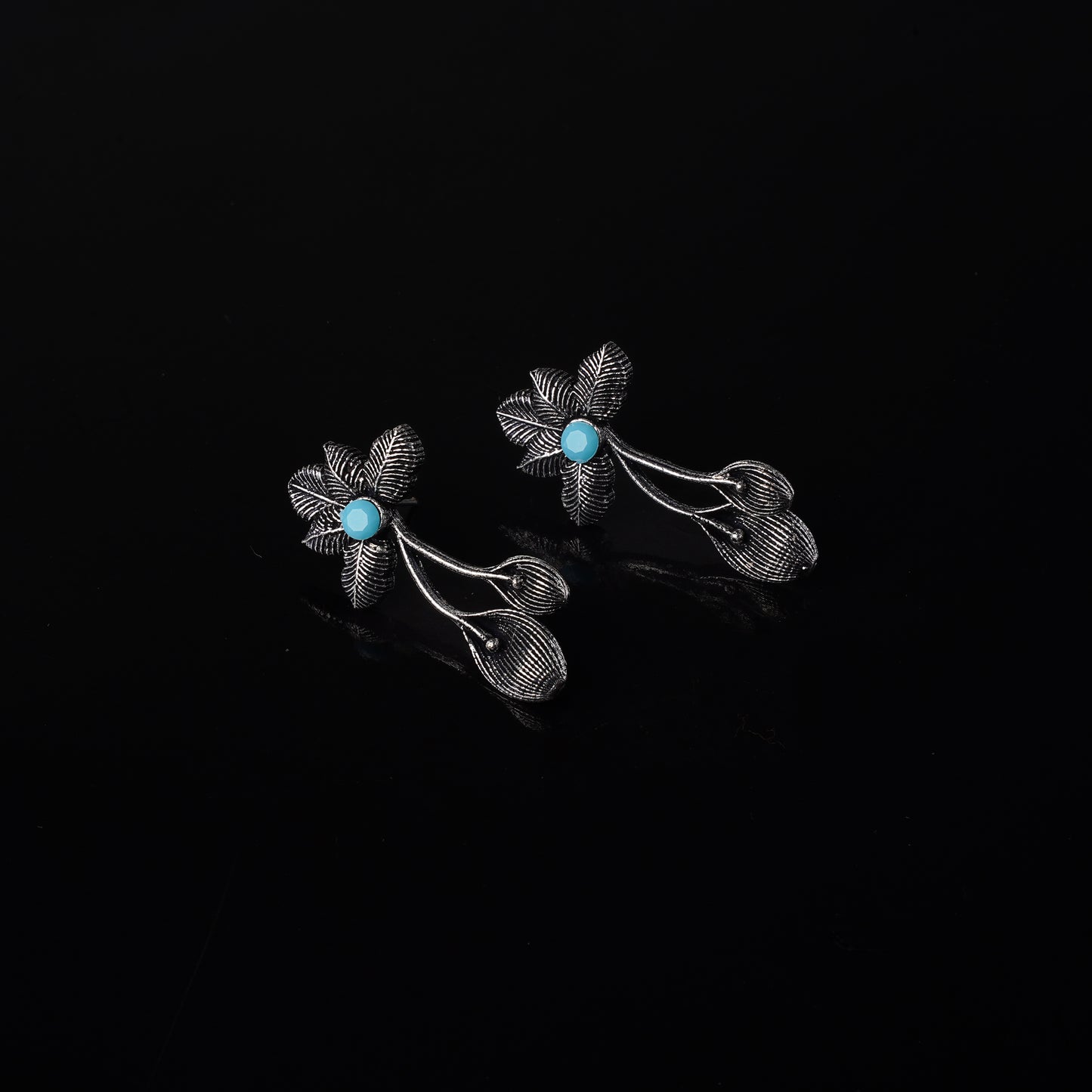 Bud Flower oxidized stud earrings (Sky Blue)