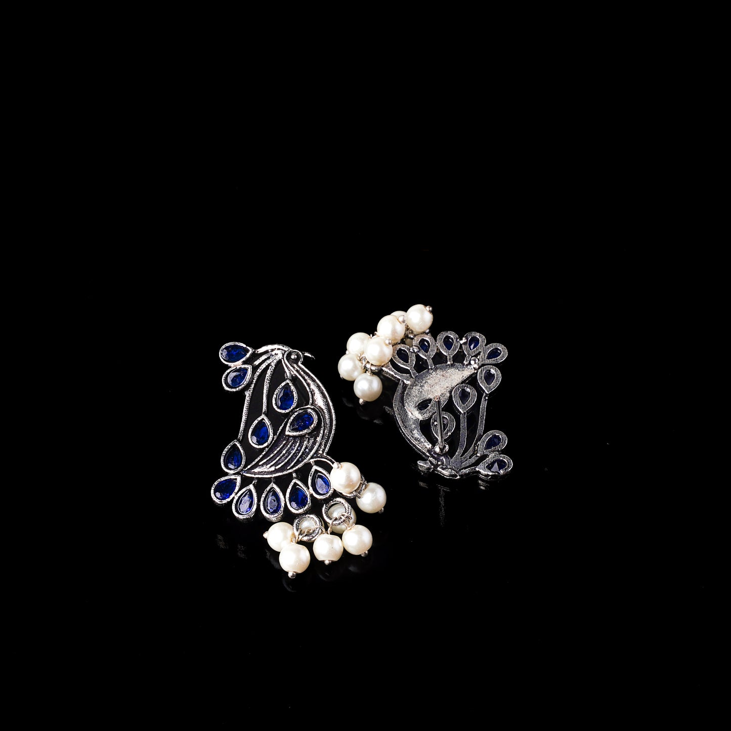 Chirpy Charm Stud earrings (Blue)