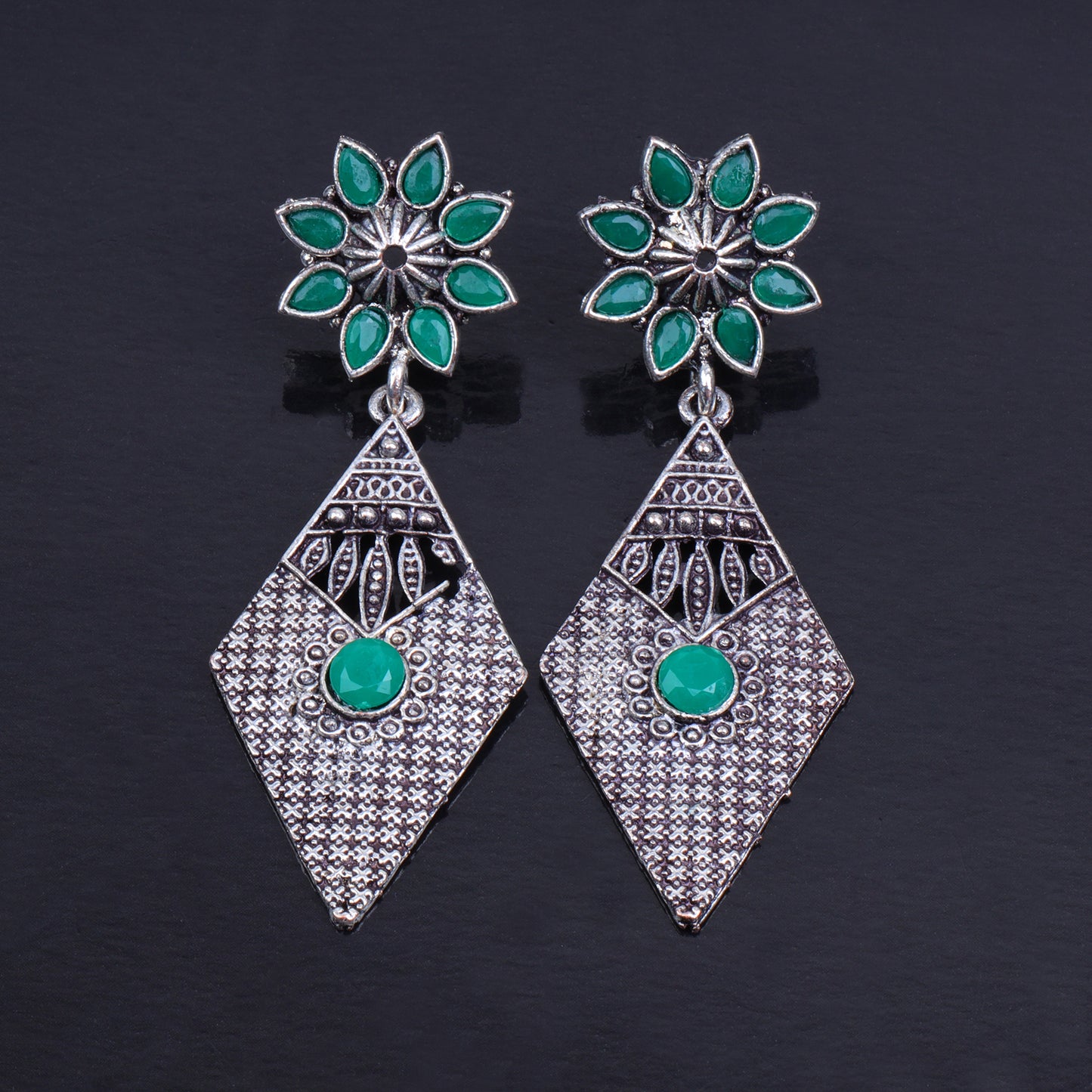 Kite delight stone studded dangler earrings (Green)