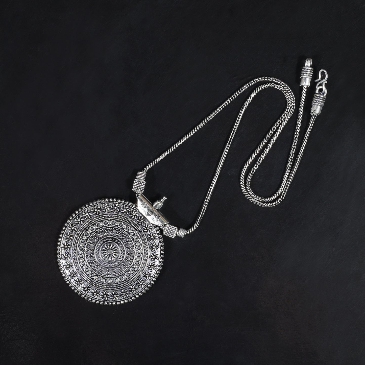 Chakra rangoli oxidised chain neckpiece (Silver)