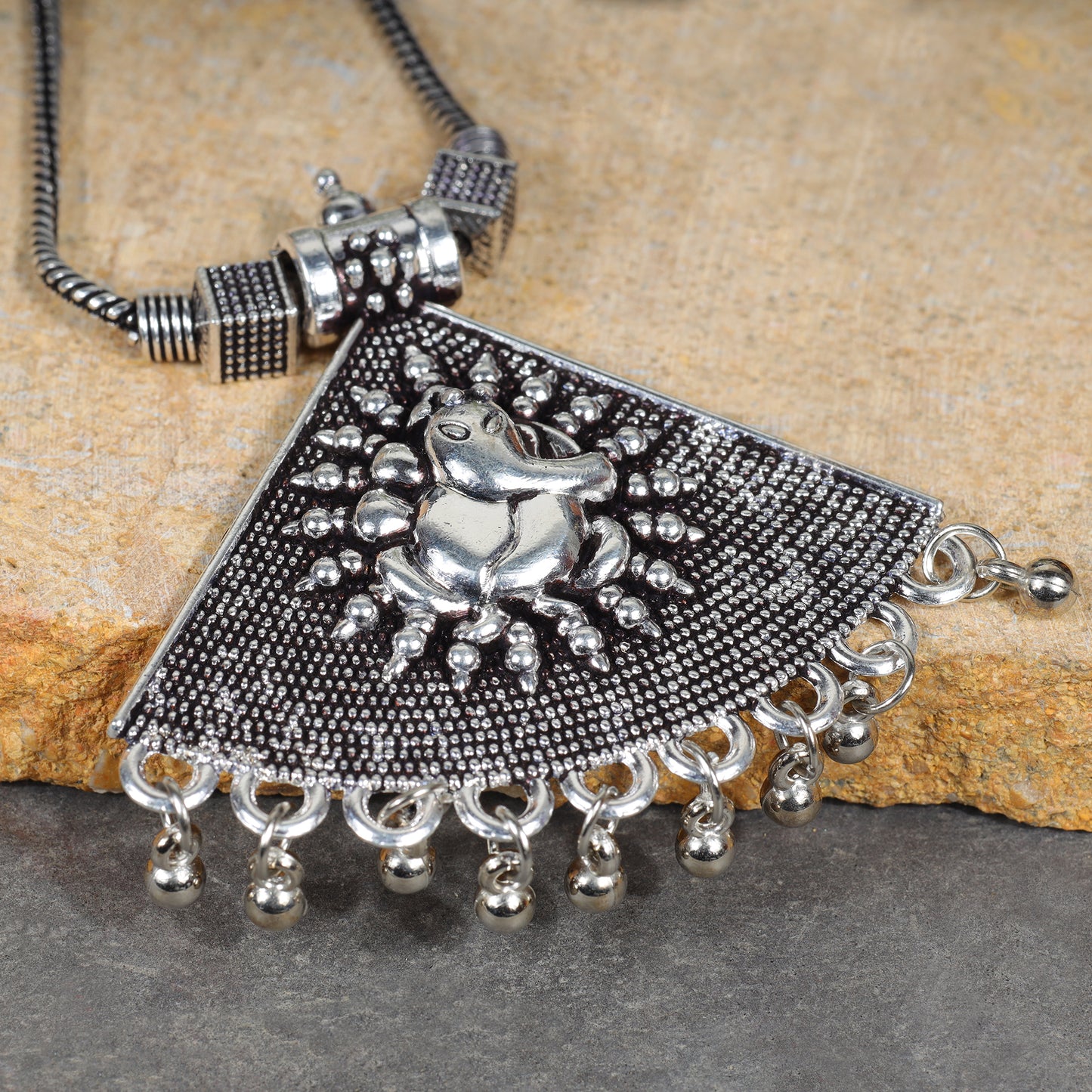Ganpati icon oxidized chain neckpiece (Silver)