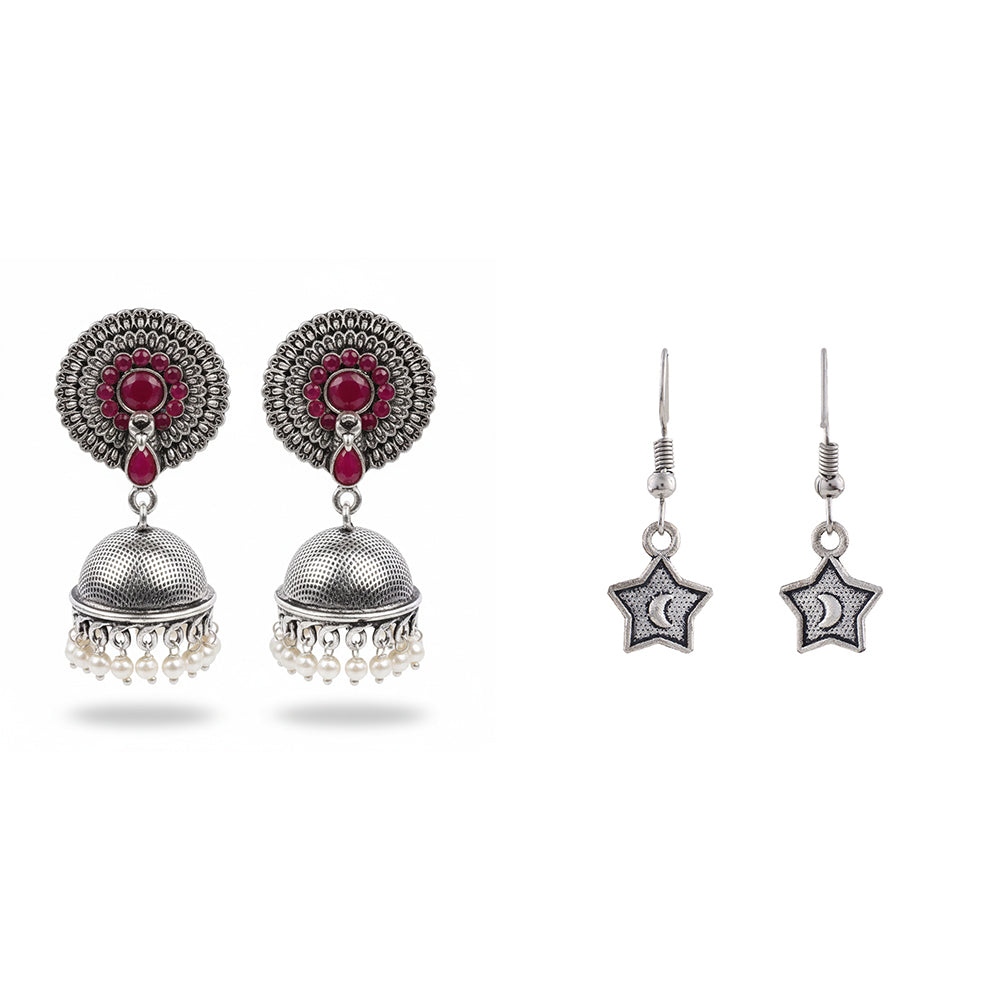 Evergreen earrings (Red) You're a star dangler earrings (Silver) Combo set
