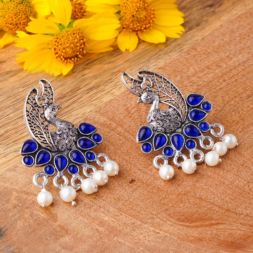 Peacock pearls studds earrings (Blue)