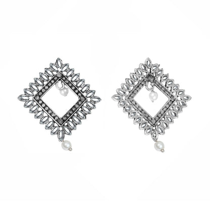 Sass Stone stud earrings (White)