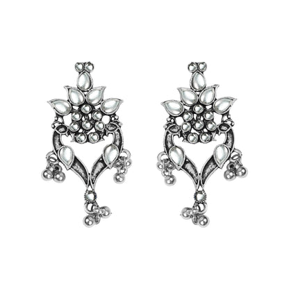 Tint and Twinkle  earrings (White)