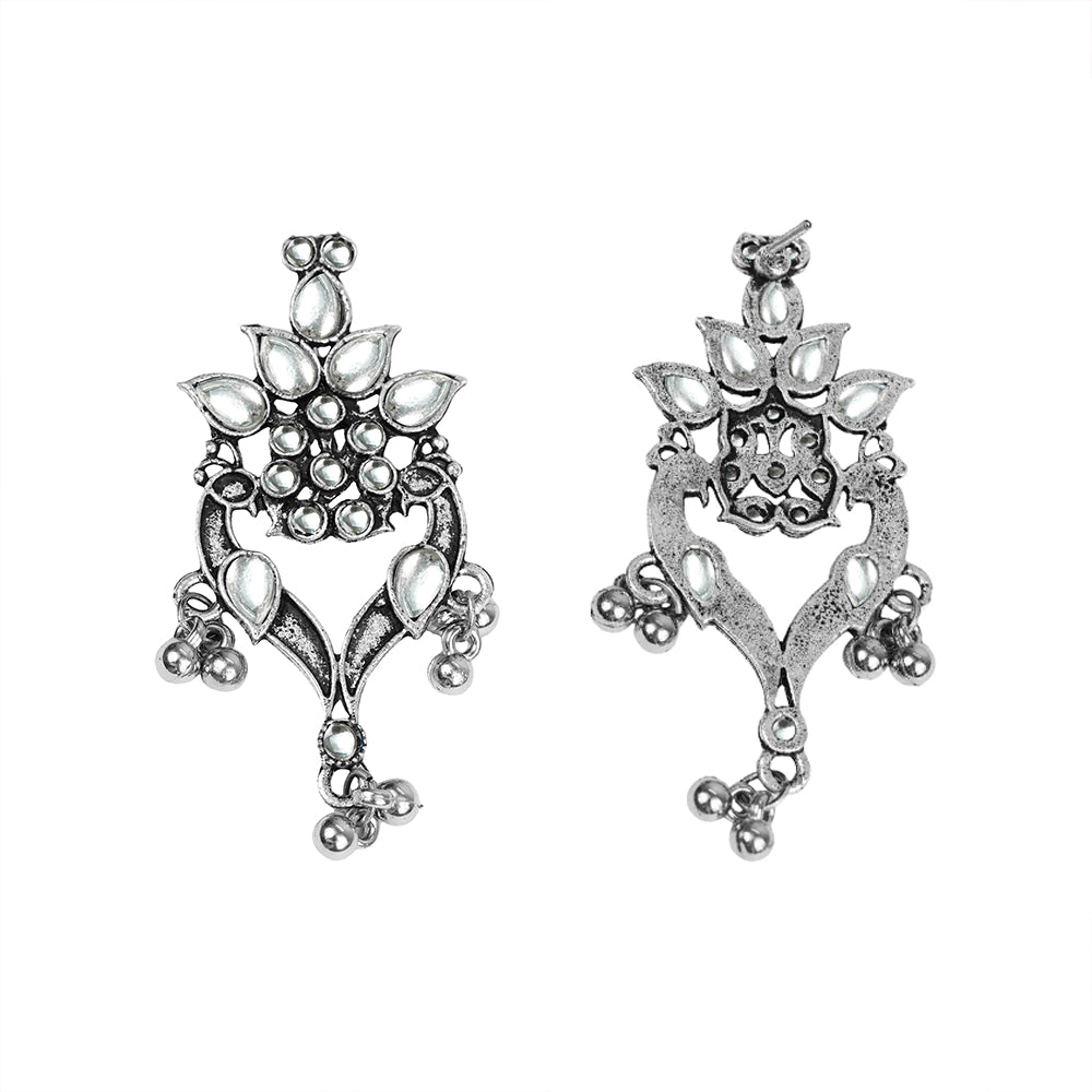 Tint and Twinkle  earrings (White)