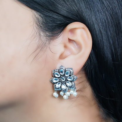 Jugni vibrant stud earrings (White)&Fine Shine stud earrings (Black) Combo set