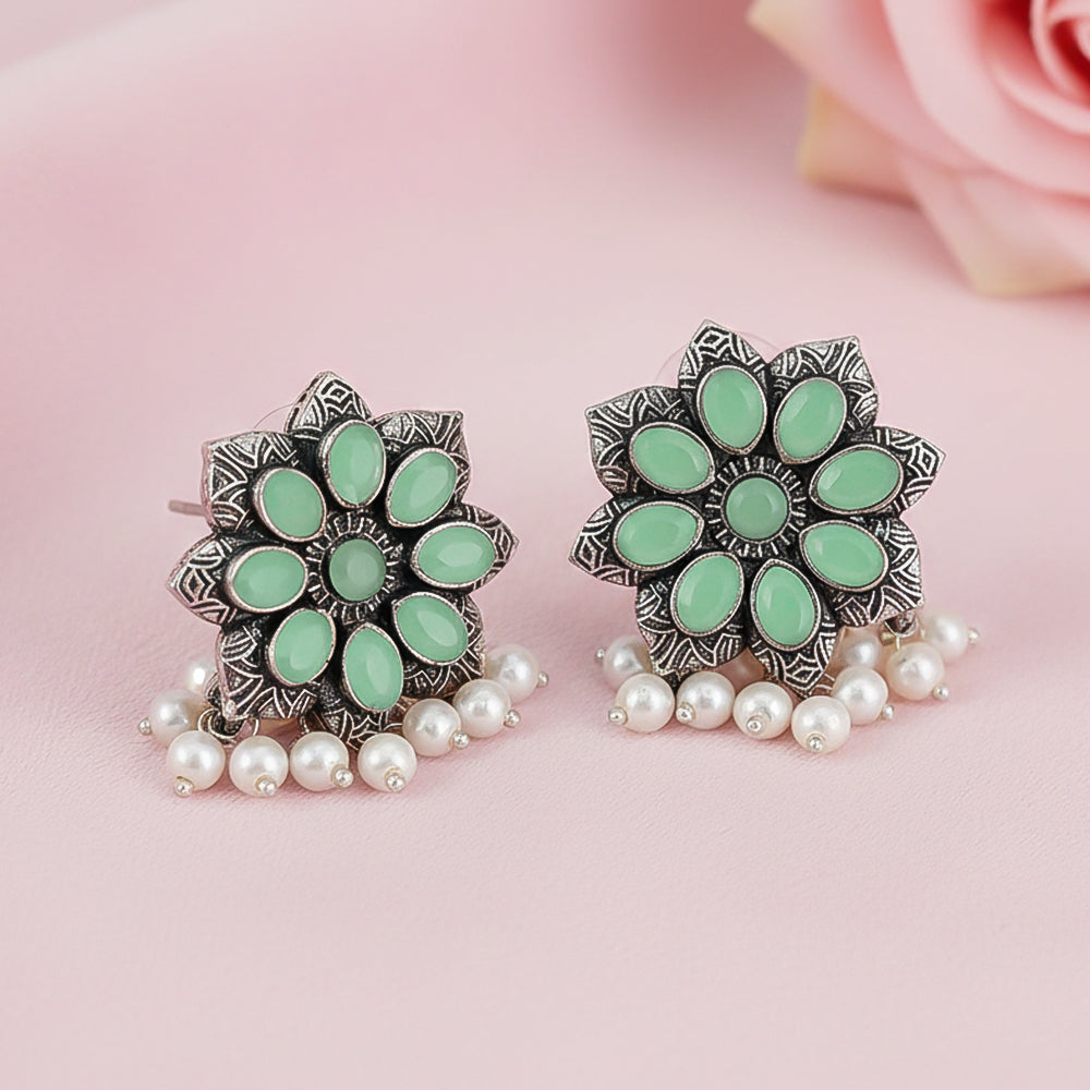 Jugni vibrant stud earrings (Pista)
