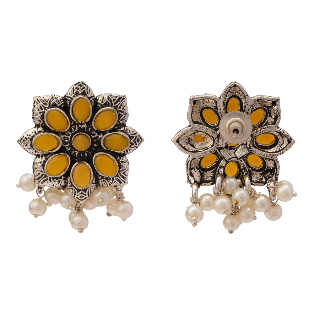 Jugni vibrant stud earrings (Yellow)