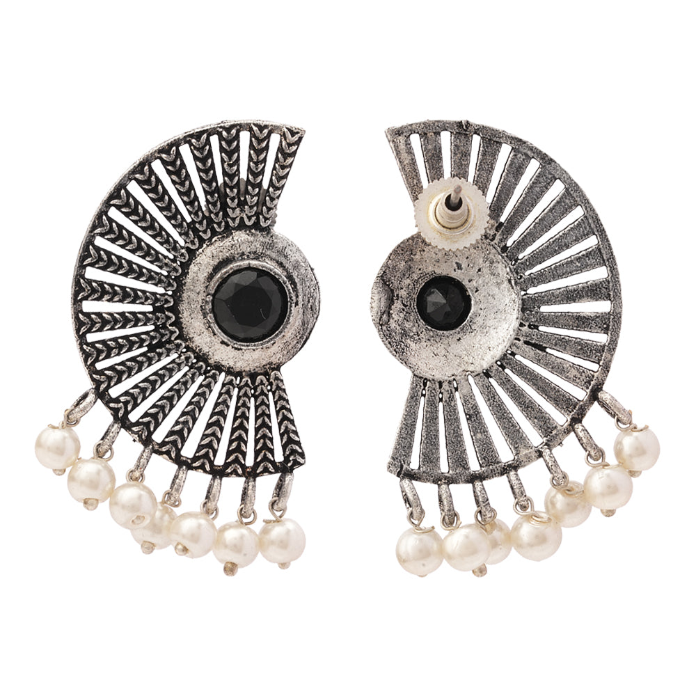 Bloom Arc pearl stud earring (Black)