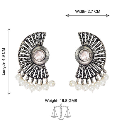 Bloom Arc pearl stud earring (White)