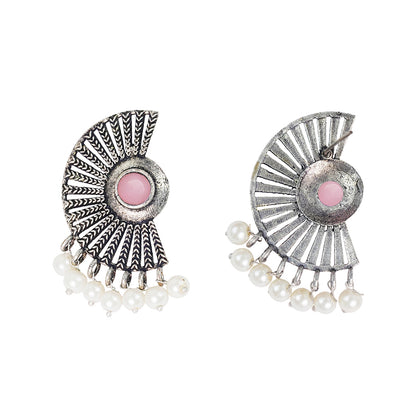 Bloom Arc pearl stud earring (Baby Pink)