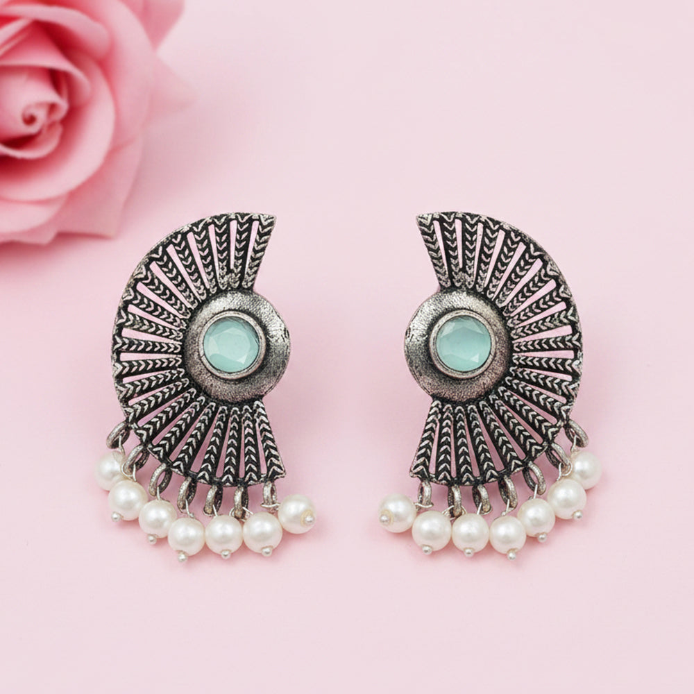 Bloom Arc pearl stud earring (Mint)