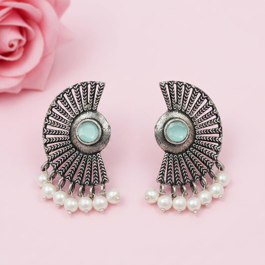 Bloom Arc pearl stud earring (Mint)