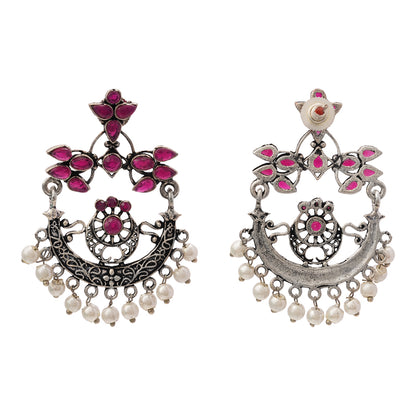 Carved Charm Dangler earringa (Red)