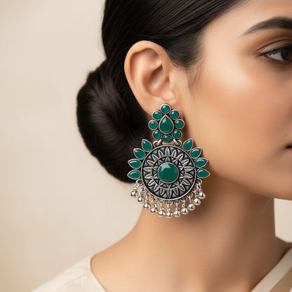 Timeless Royal dangler earring (Green)