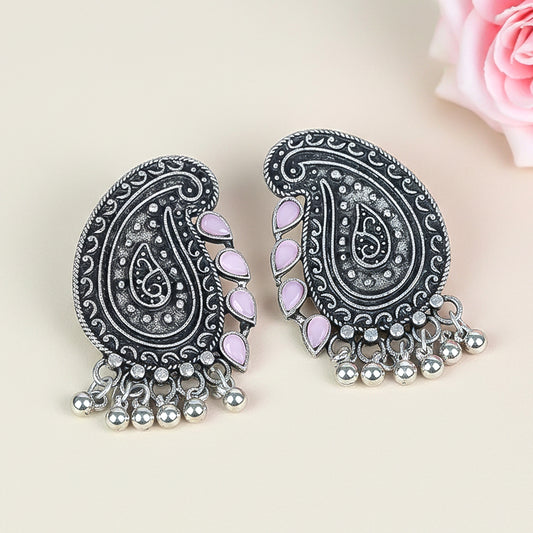 Curve and bloom stud earring (Baby Pink)