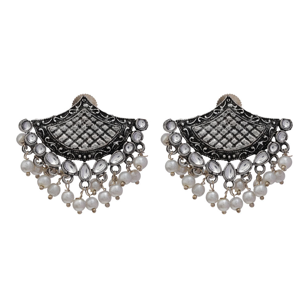 Royal Potli stud earrings (White)