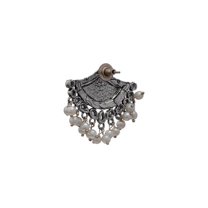 Royal Potli stud earrings (White)