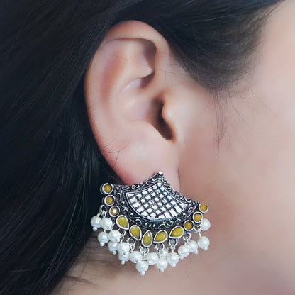 Royal Potli stud earrings (Yellow)