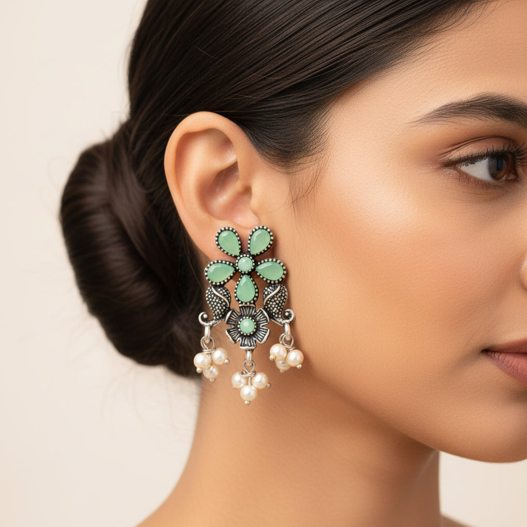Floral Drop stud earrings (Pista)