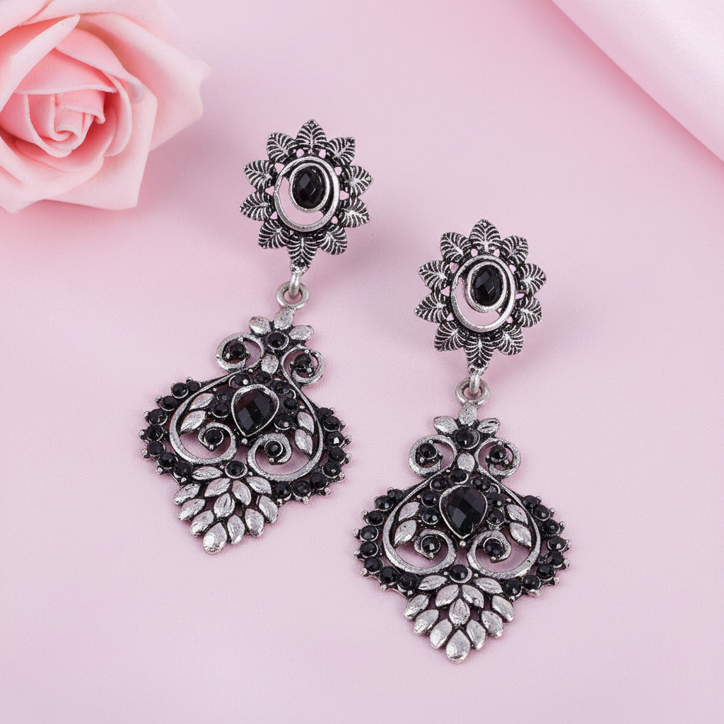 Heritage Paisley Dangler earrings (Black)
