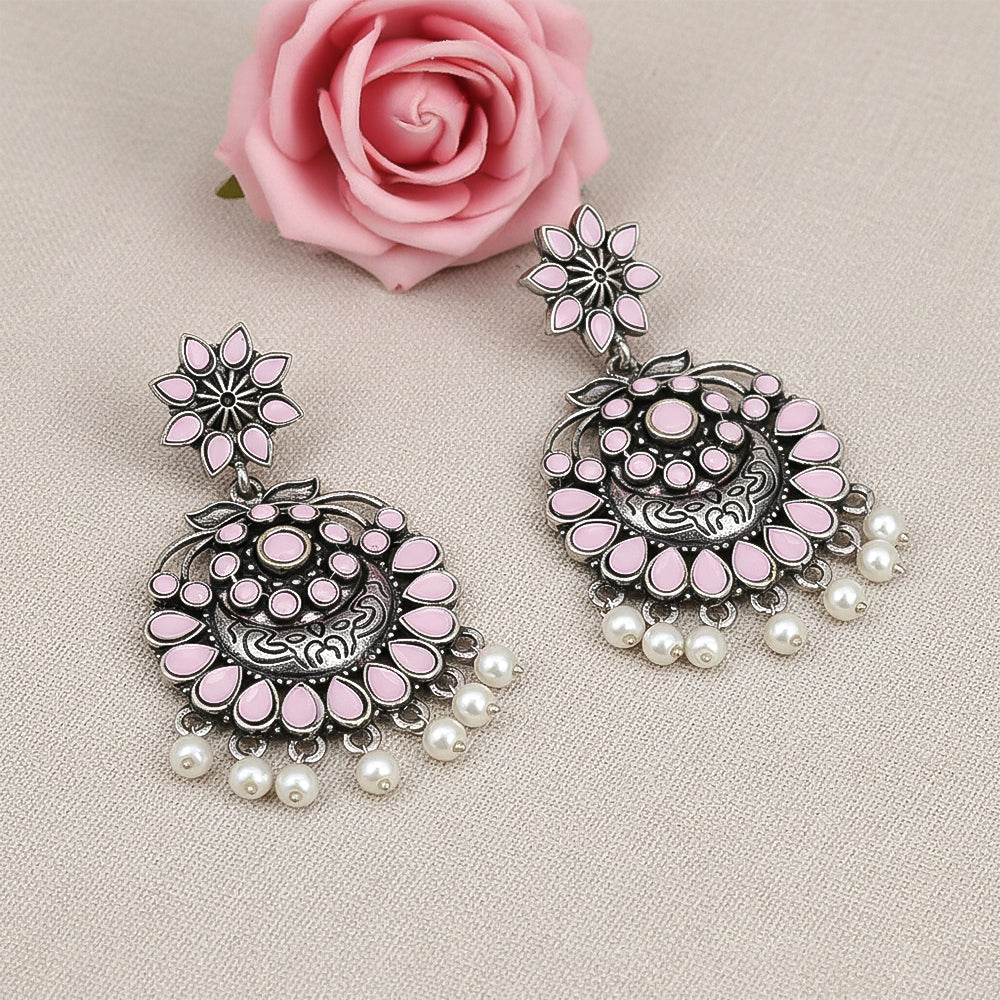 Little Petal dangler earrings (Baby Pink)
