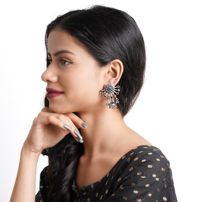 Slays and rays jhumki earrings (Black)