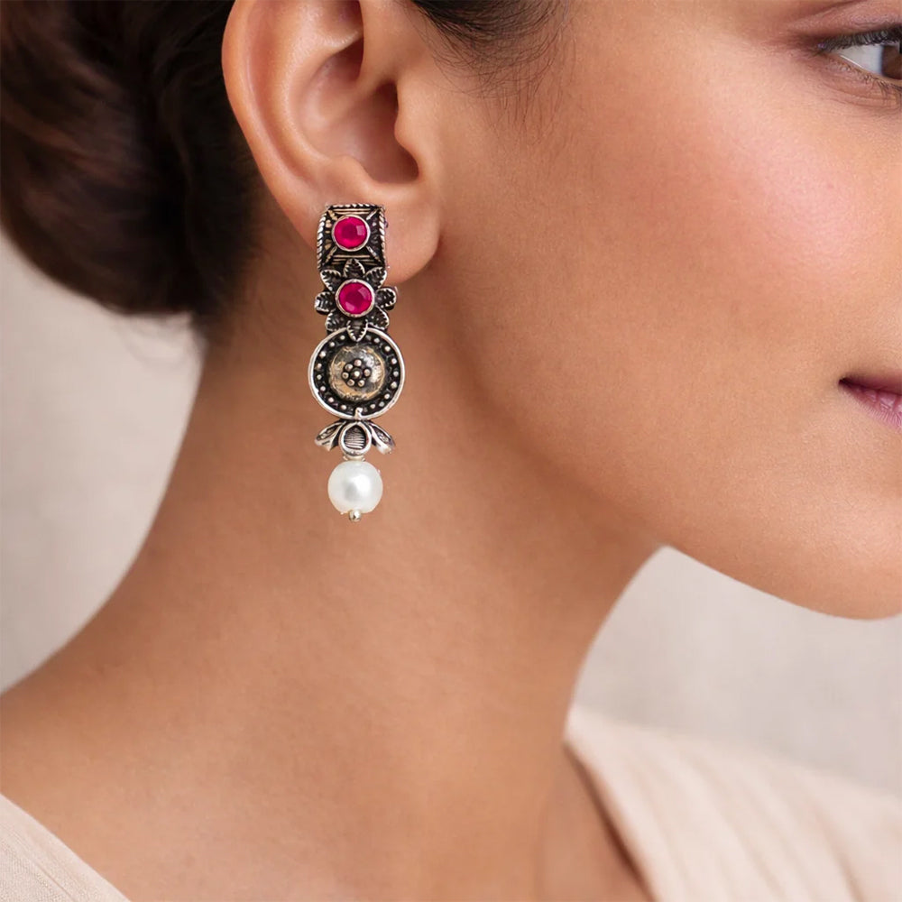 Wonderful wildflower oxidised stud earrings (Red)