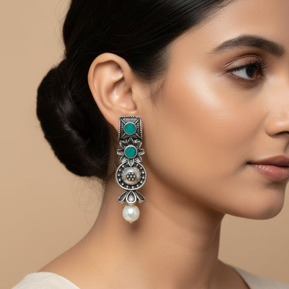 Wonderful wildflower oxidised stud earrings (Green)