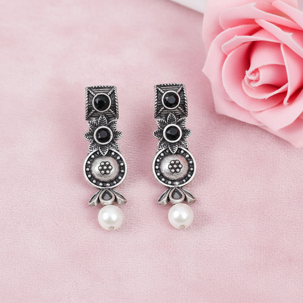Wonderful wildflower oxidised stud earrings (Black)