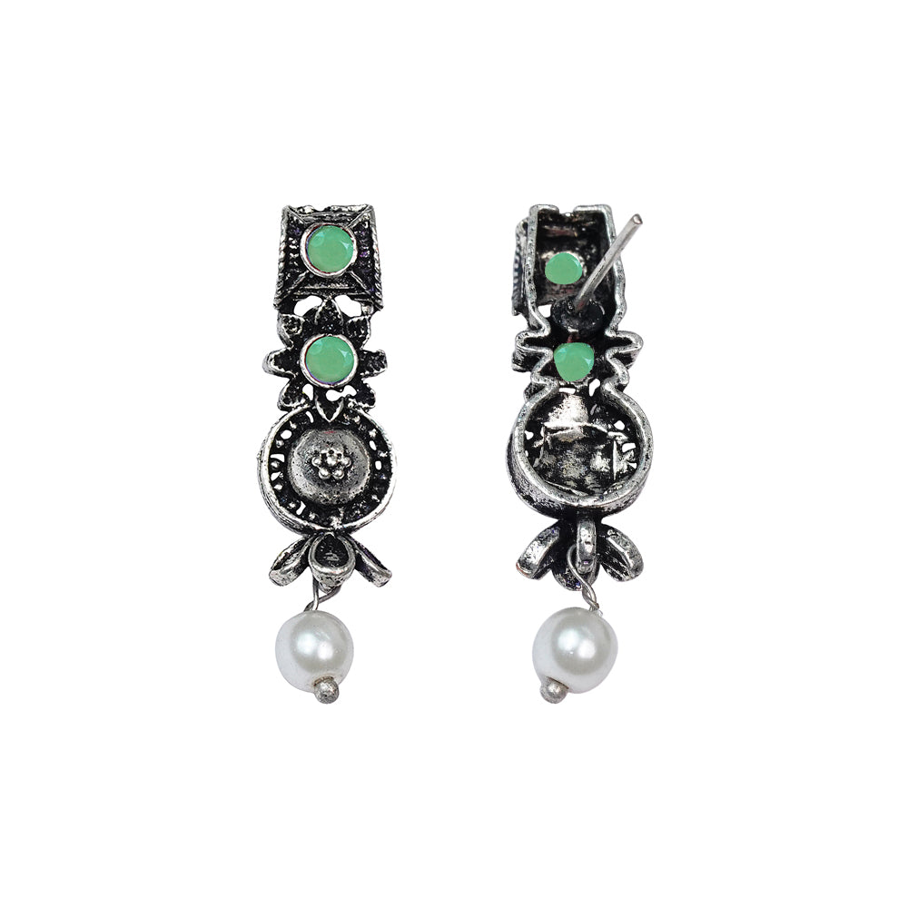 Wonderful wildflower oxidised stud earrings (Pista)