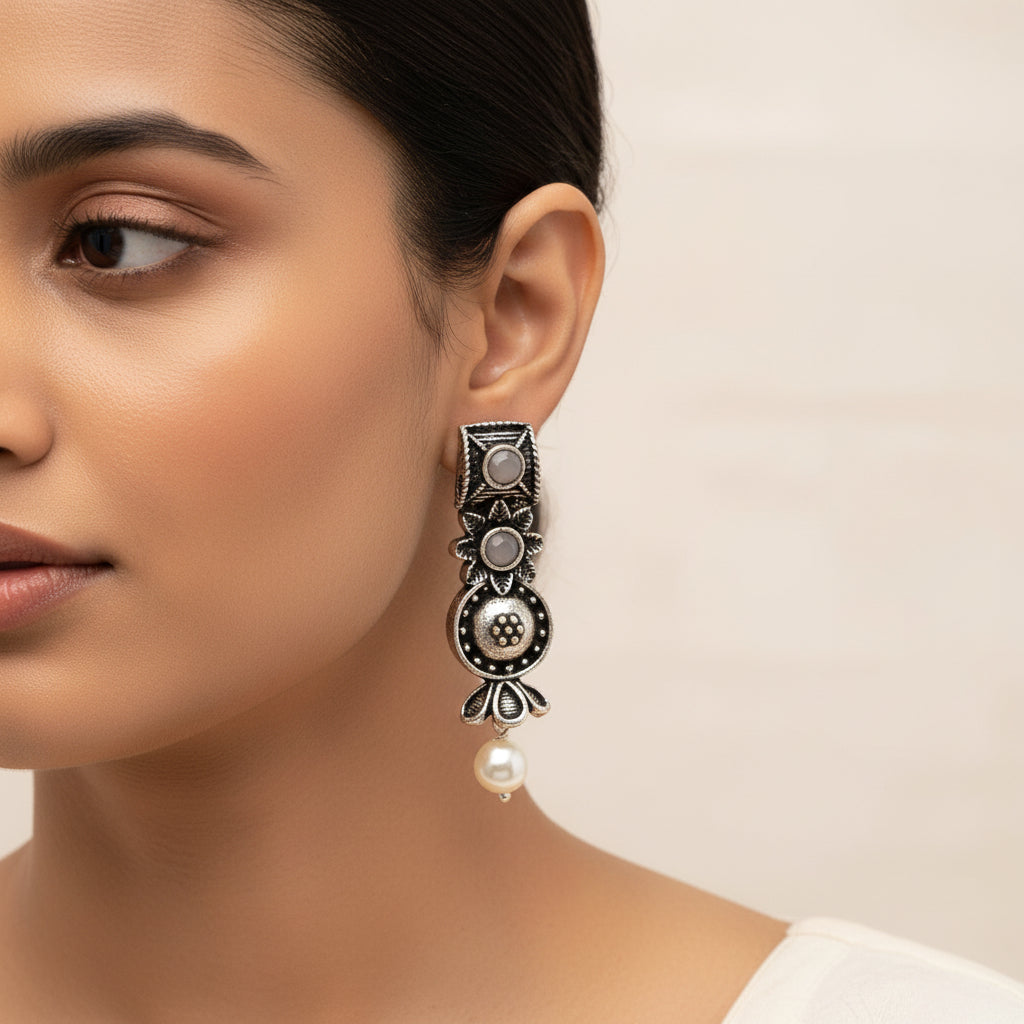 Wonderful wildflower oxidised stud earrings (Grey)