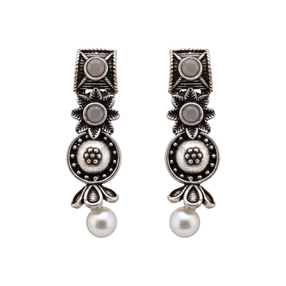 Wonderful wildflower oxidised stud earrings (Grey)