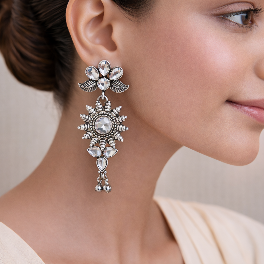 FloraSun dangler earrings (White)