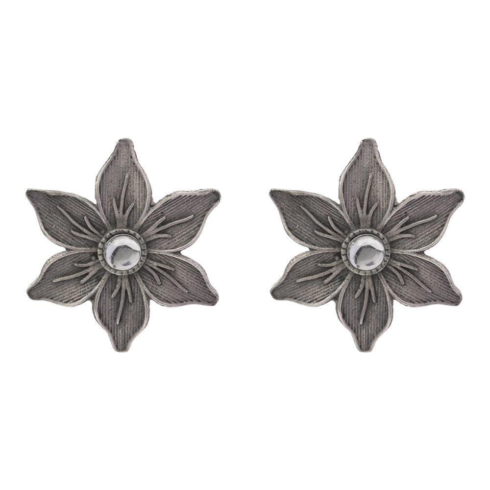 Minima-lily stud earrings (White)