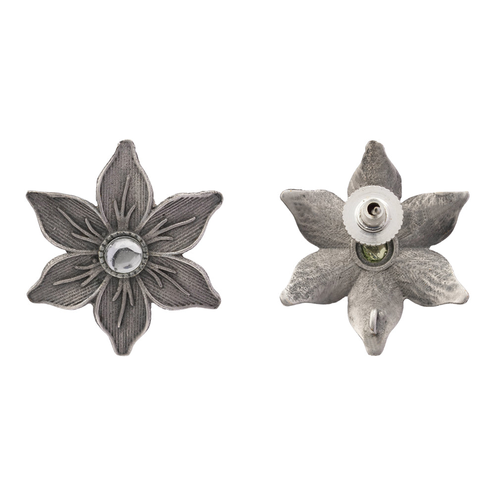 Minima-lily stud earrings (White)