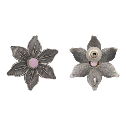 Minima-lily stud earrings (Baby Pink)