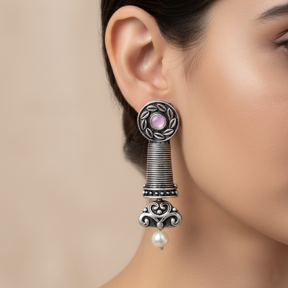 Shahi Trumpet stud earrings (Baby Pink)