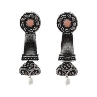 Shahi Trumpet stud earrings (Light Orange)