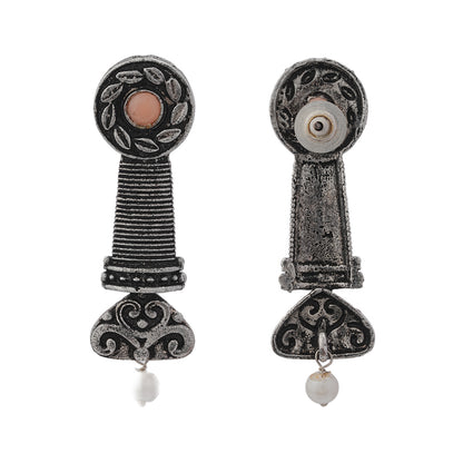 Shahi Trumpet stud earrings (Light Orange)