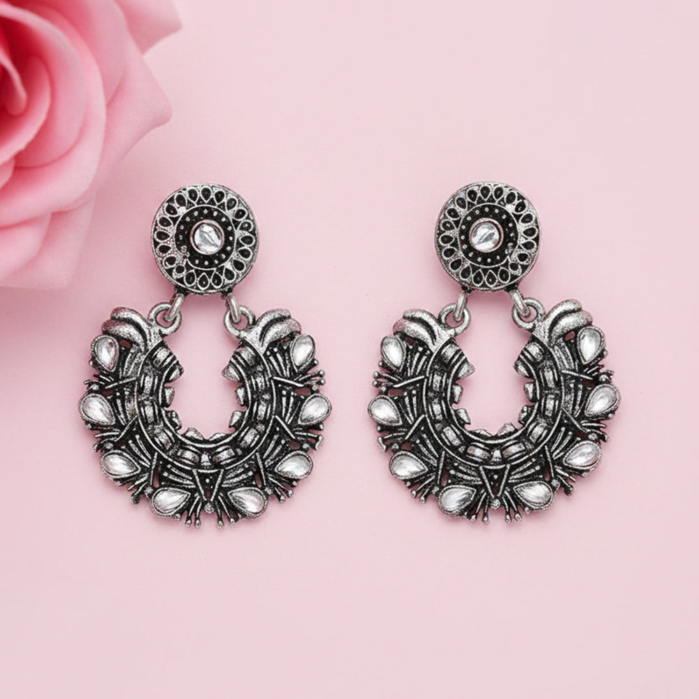 Dangling Delight Dangler Earrings (White)