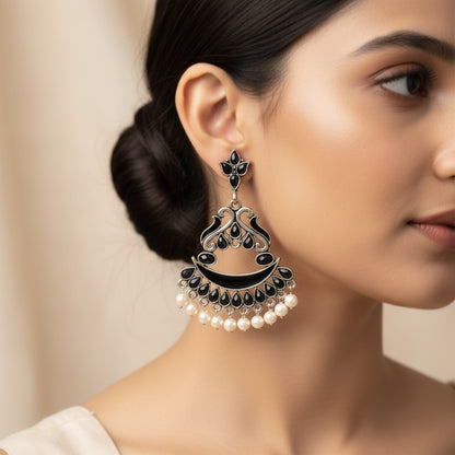 Neel swirls pearl dangler earring (Black)